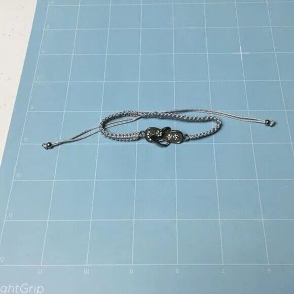 Rhinestone Sandal Bracelet Adjustable Cord Gray Flip Flop Charm Hawaii Souvenir - Picture 2 of 4